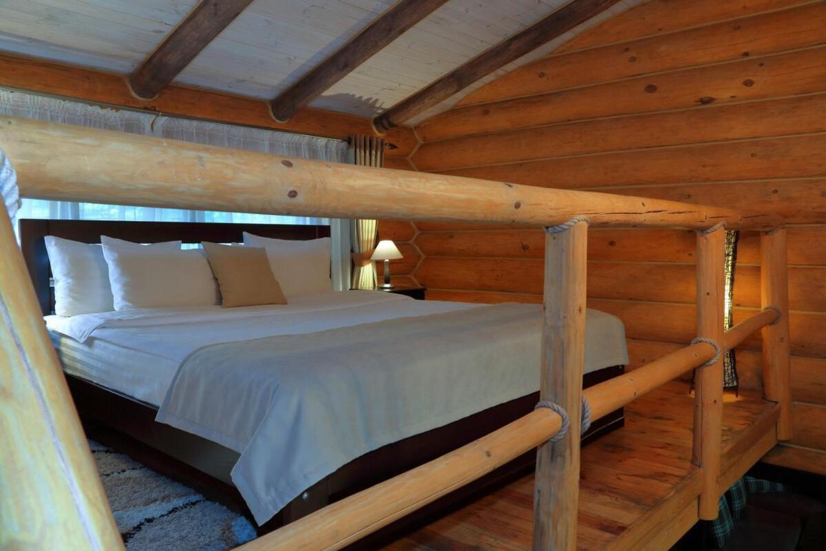 Resort Stariy Prud Pylypovychi Eksteriør billede